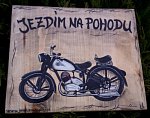 Cedule motorka ČZ - dřevěná